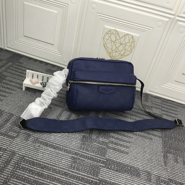 ルイヴィトンバッグ背面デザイン